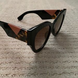 Fendi cat eye sunglasses brand new never worn